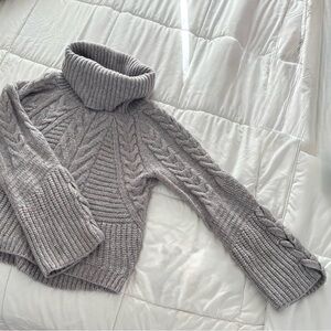 Express Speckled Heather Gray Cable Knit Turtleneck Sweater